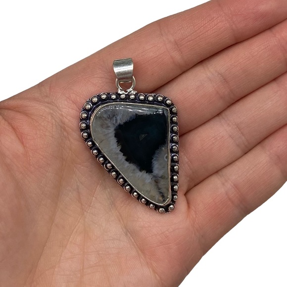 New Solar Agate Crystal Natural Stone Pendant. 2 1/8” Long. 925 silver overlay - Picture 3 of 5